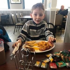 Meet your Posher, Kelly